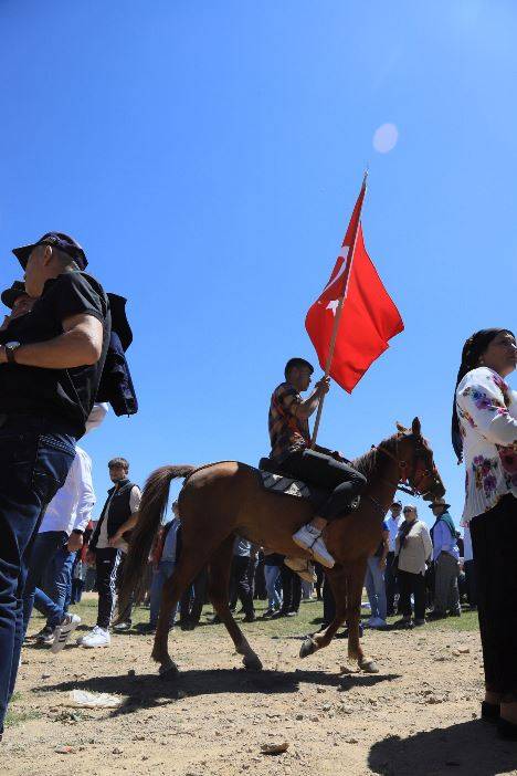 Trabzon'da Kadırga Yayla Şenliğinden renkli görüntüler 21